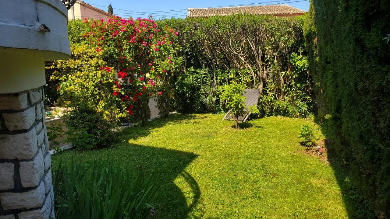 villa stellaris Villeneuve-Loubet Esterno foto